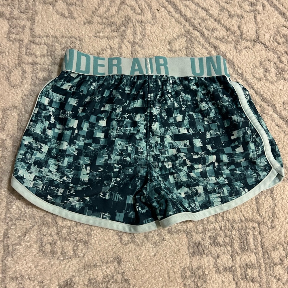 Under Armor Athletic Shorts - Picture 2 of 6